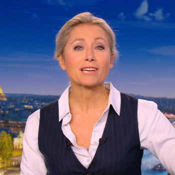 Anne-Sophie Lapix n’a pas pu retenir son fou rire sur France 2 en faisant cette transition au JT