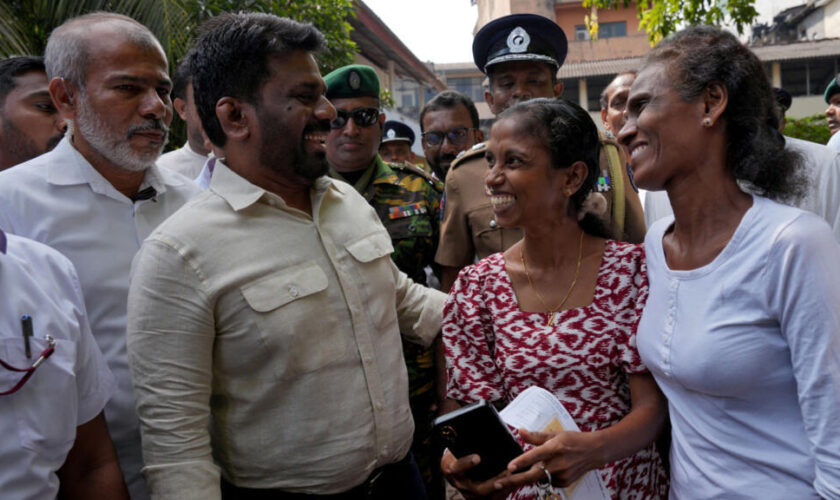 Législatives au Sri Lanka : le camp présidentiel en bonne voie pour l'emporter