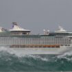 "Explorer of the Seas": Kreuzfahrtschiff gerät vor Teneriffa in schwere Schieflage