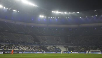 France-Israël : sécurité maximum, tribunes vides, brefs incidents et match nul… Récit d’une soirée morose