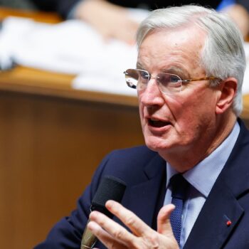 Le Premier ministre Michel Barnier lors de la séance des questions au gouvernement à l'Assemblée nationale à Paris le 12 novembre 2024