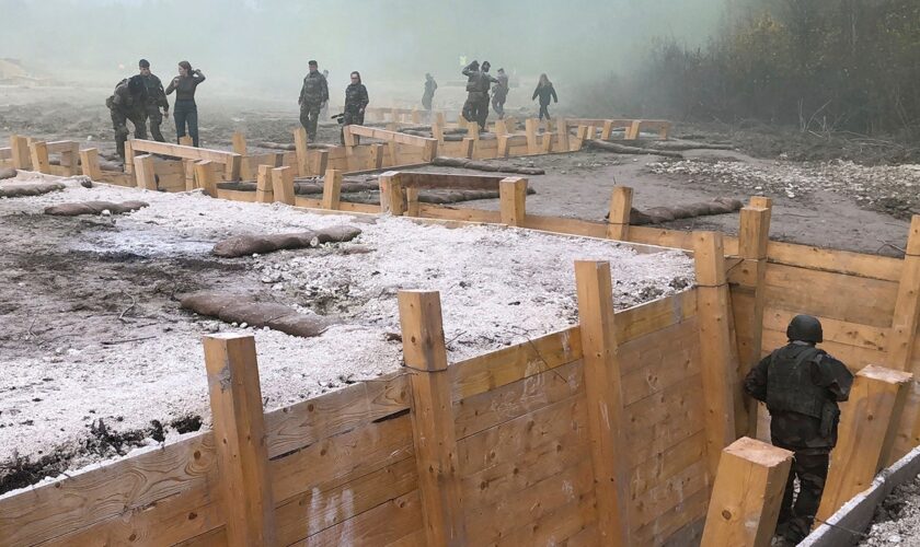 Ukrainian troops train for trench warfare near France's WWI battlefields