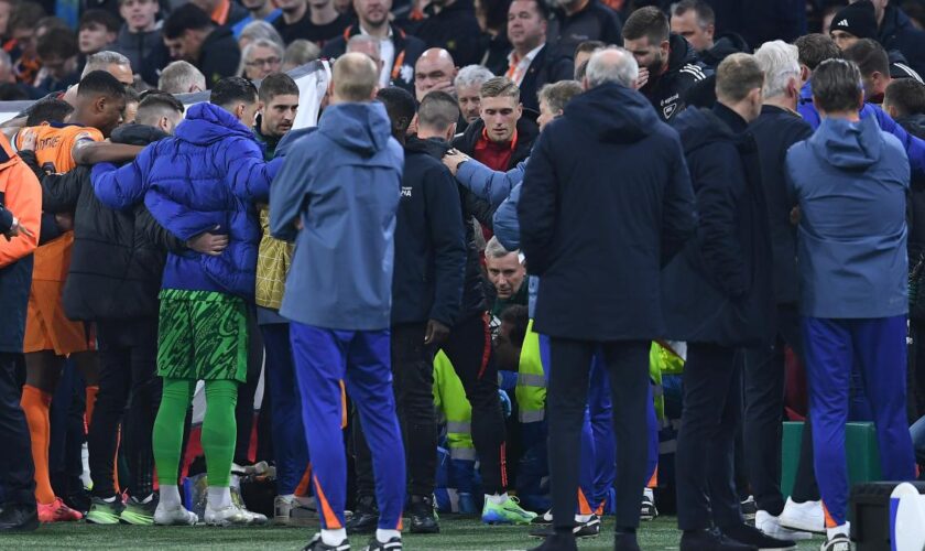 Schock im Stadion – Ungarns Betreuer Szalai bricht an der Seitenlinie zusammen