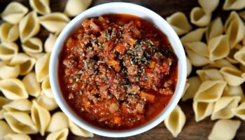 Einfach, schnell, lecker: Leckeres Rezept im Video: Die beste Bolognese der Welt