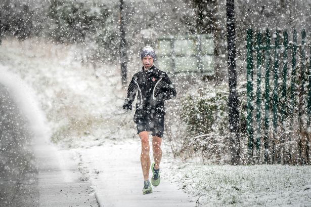 UK snow: Exact time yellow ‘be aware’ weather warnings to take effect within hours