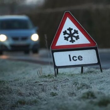 Drivers in England urged to follow 'new' speed limit starting today amid heavy snow