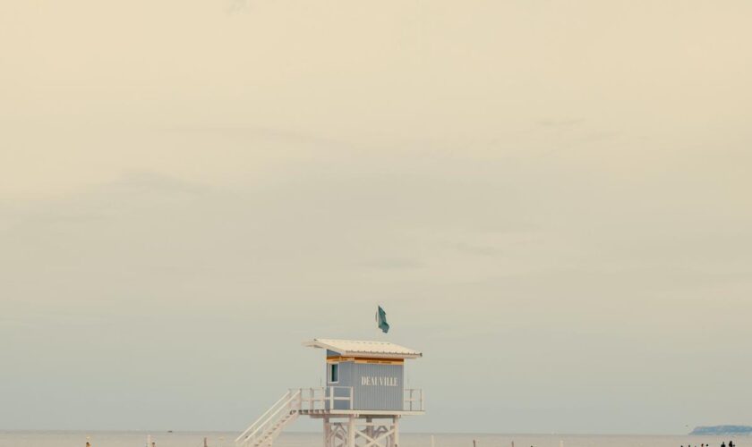 Ciné nostalgie de l’hôtel Normandy sur les planches de Deauville