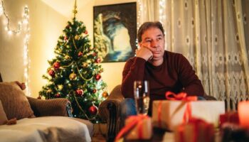 7 dementia red flags that could show during Christmas meet-ups