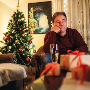 7 dementia red flags that could show during Christmas meet-ups