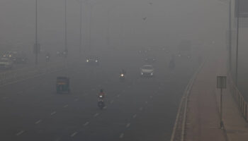 Pollution de l’air : New Delhi suffoque sous des particules fines à la concentration 60 fois supérieure aux recommandations de l’OMS