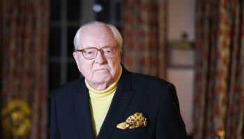 Jean-Marie Le Pen : ses proches s'indignent des rumeurs sur sa mort annoncée imminente