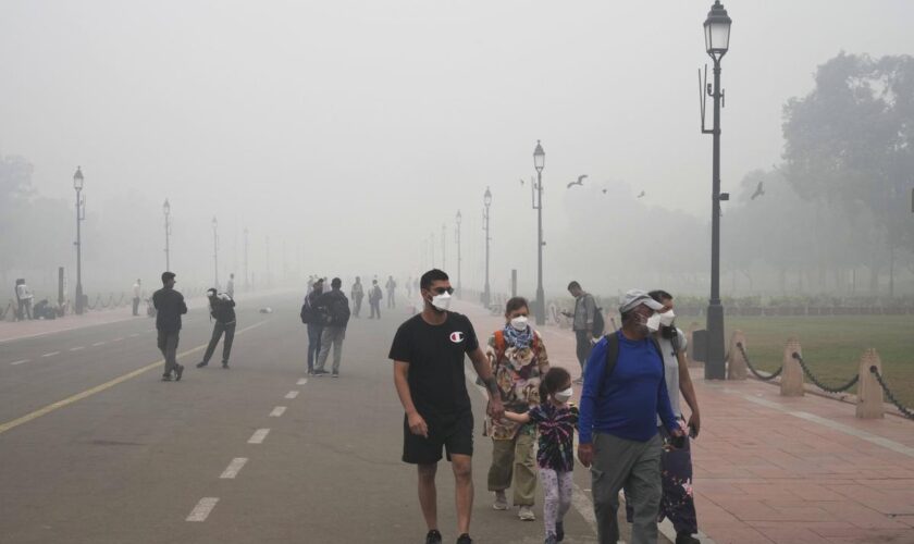 En Inde, la pollution de l’air dépasse 60 fois les normes internationales lors d’un nouveau pic