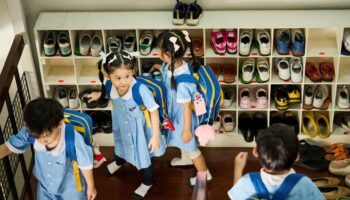 Au Japon, la police découvre l’identité d’un mystérieux voleur de chaussures dans une école maternelle