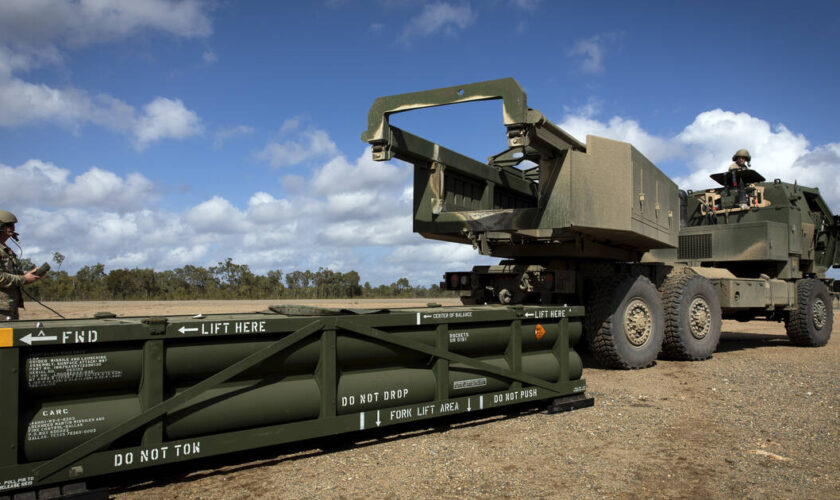 «Huile sur le feu», «un langage que Vladimir Poutine comprend» : le feu vert de Joe Biden sur l’utilisation des missiles américains en Russie divise à l’international