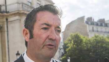 Le délit pour lequel le député Karl Olive a été condamné est comparé à du "népotisme" par la procureure