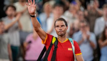 Adiós! Rafael Nadal beendet bei den Davis Cup Finals seine Karriere. Foto: Manu Fernandez/AP/dpa