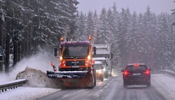 Bis zu zehn Zentimeter hoch: Der Winter ist da – Schnee färbt Teile Deutschlands weiß