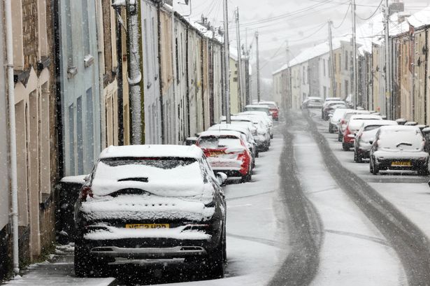 Snow and ice set to cause travel chaos during morning rush hour across UK