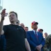 Raumfahrt: Musk und Trump verfolgen gemeinsam Test von Starship-Rakete