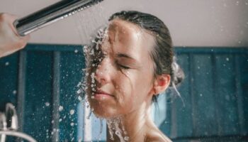 Early dementia symptom could appear in the shower, doctors warn