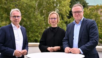 Die Thüringer Parteichefs Georg Maier (SPD), Katja Wolf (BSW) und Mario Voigt (CDU) haben eine Einigung erreicht. (Archivbild) F