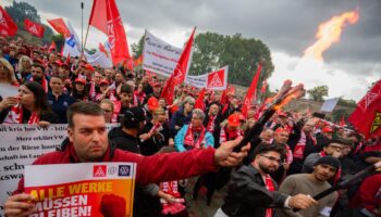 „Draußen werden gleich tausende Kollegen den Verhandlungsprozess unterstützen“