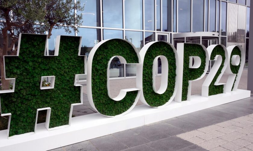 À la COP29, des tensions financières et un accord qui s’éloigne faute de compromis, à 24h de la fin