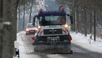 La neige en Écosse signe aussi le retour d’une tradition hilarante autour des saleuses