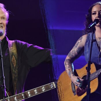 Ashley McBryde delivers moving acoustic performance in honor of Kris Kristofferson at the 2024 CMA Awards