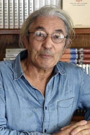 L'écrivain algérien Boualem Sansal, dans sa maison, le 17 août 2015, à Boumerdès, à l'est d'Alger