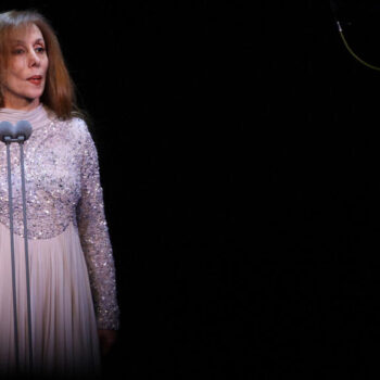 La diva libanaise Fairouz, voix d'un pays meurtri par la guerre, célèbre ses 90 ans