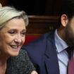 Le député RN Jean-Philippe Tanguy au côté de Marine Le Pen, le 8 octobre 2024 à l'Assemblée nationale à Paris