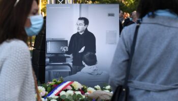 Cérémonie d'hommage au professeur Samuel Paty à Eragny-sur-Oise, au nord-ouest de Paris, le 16 octobre 2021