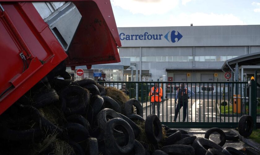 Colère des agriculteurs : une plateforme logistique Carrefour à Toulouse bloquée par la Coordination rurale