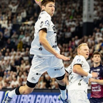 Lukas Zerbe und der THW Kiel spielten in Gummersbach. Foto: Axel Heimken/dpa