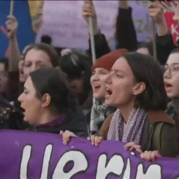 Violences faites aux femmes : appel à manifester de 400 organisations