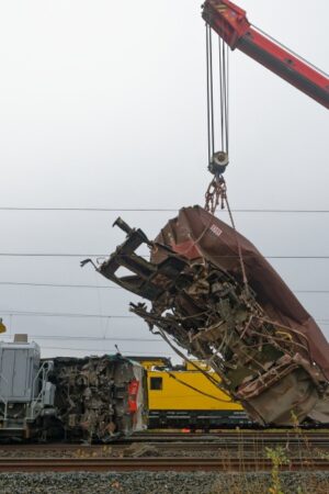 Bahn beginnt mit Aufräumarbeiten nach Zugunglück: Noch tagelang Einschränkungen