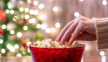 Holiday gatherings can lead to stress eating: Try these 5 tips to control it