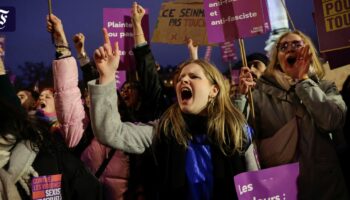 Frankreich: Tausende demonstrieren gegen Gewalt an Frauen