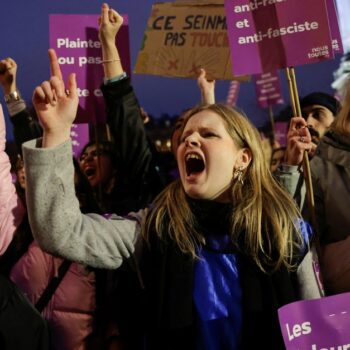 Frankreich: Tausende demonstrieren gegen Gewalt an Frauen