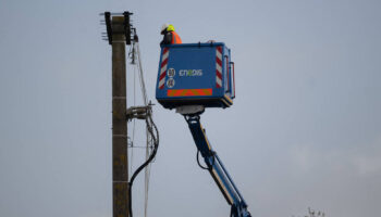 Tempête Caetano : encore 47 000 foyers sans électricité