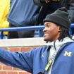 Michigan's new No. 1 recruit photographed with subject of sign-stealing scandal before Wolverines' game