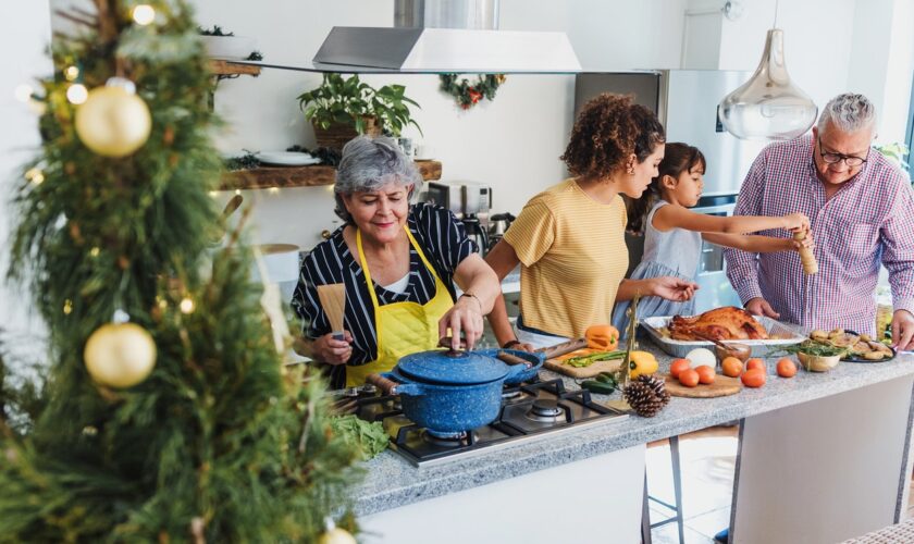 4 holiday nutrition tips from Dr. Nicole Saphier: 'Everything in moderation'