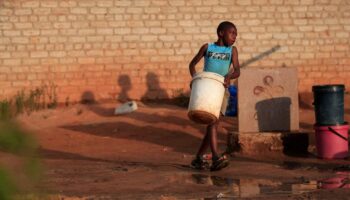 Au Zimbabwe, la soif gagne les villes