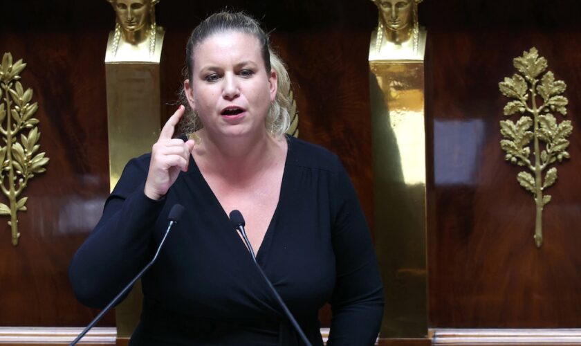 La présidente du groupe LFI à l'Assemblée Mathilde Panot le 1er octobre 2024 à l'Assemblée nationale à Paris