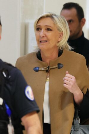 Pour Marine Le Pen, le procès des assistants a finalement été éprouvant, de la « sérénité » aux réquisitions