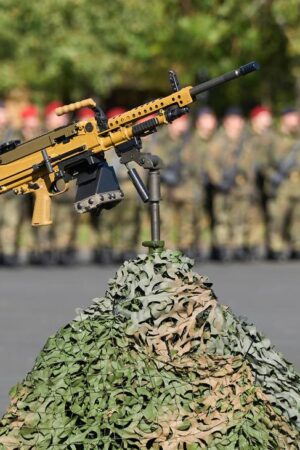 Bundeswehr: Beliebt wie nie, nur nicht als Arbeitgeber