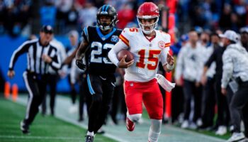 Kansas City Chiefs back to winning ways against Carolina Panthers