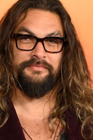 Für Jason Momoa beginnt die Weihnachtszeit erst mit Liedern von Hollywood-Ikone Barbra Streisand. (Fotoarchiv) Foto: Evan Agosti