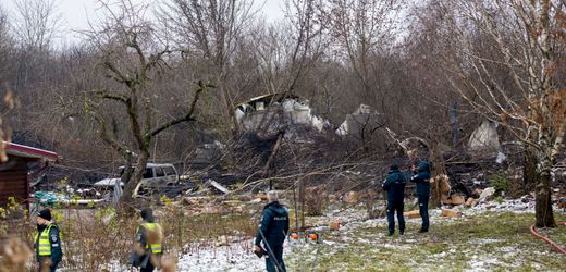 Absturz DHL-Frachtflugzeug in Litauen: Pilot ist tot, Co-Pilot in Lebensgefahr